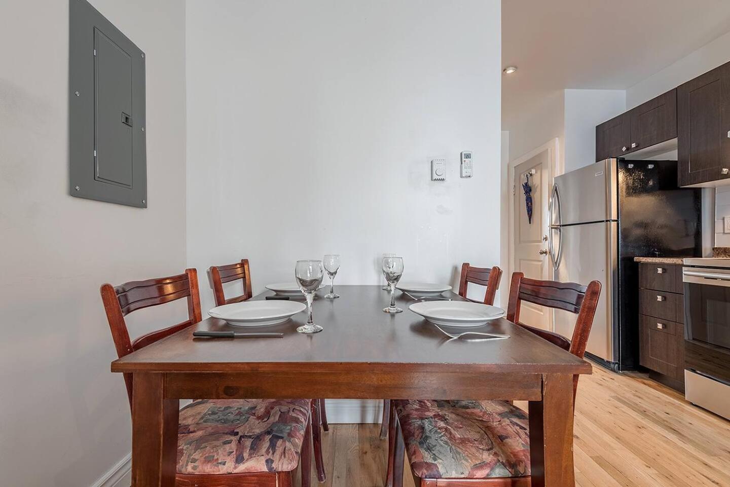 5-Star Prime Location - Bright Condo Montréal Kültér fotó